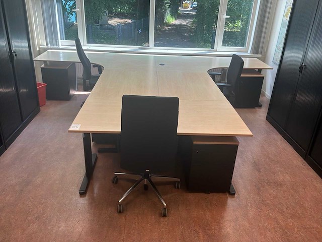 Kantoorinventaris - afbeelding 11 van  17