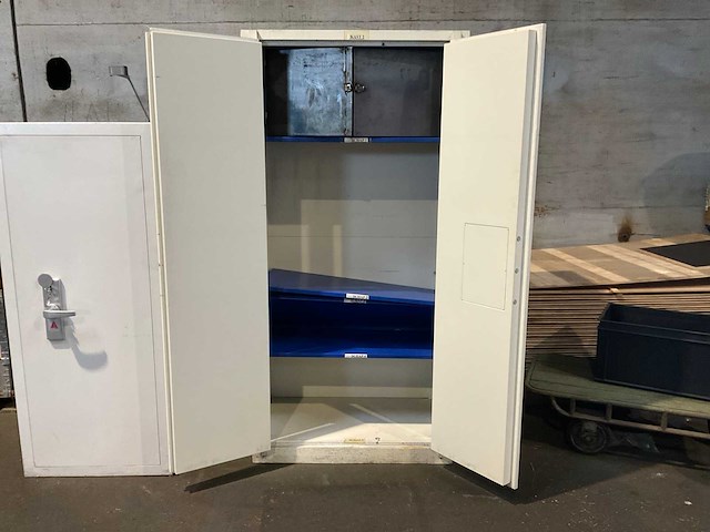 Kantoorinventaris - afbeelding 11 van  24