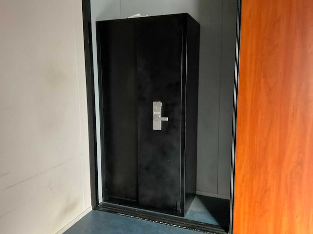 Kantoorinventaris - afbeelding 14 van  24