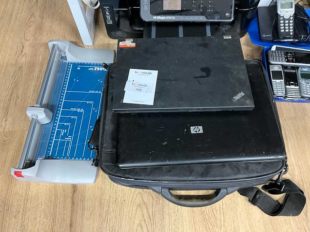 Kantoorinventaris - afbeelding 2 van  5