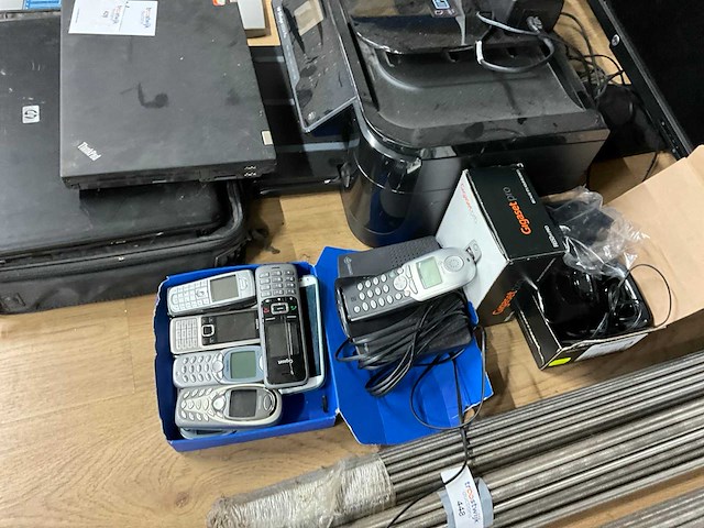 Kantoorinventaris - afbeelding 5 van  5