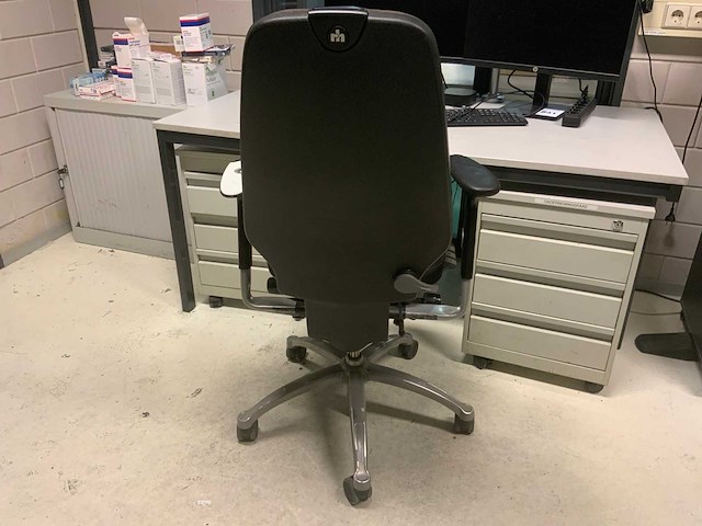 Kantoorinventaris - afbeelding 5 van  29