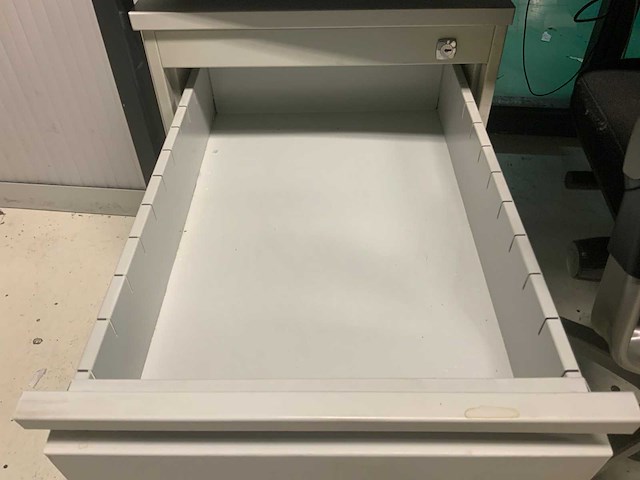 Kantoorinventaris - afbeelding 17 van  29