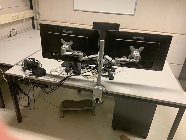 Kantoorinventaris - afbeelding 24 van  29