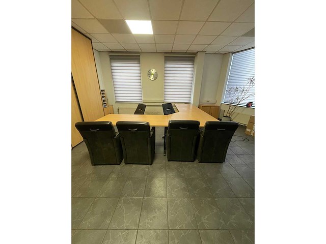 Kantoorinventaris - afbeelding 4 van  7