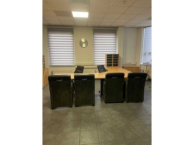 Kantoorinventaris - afbeelding 7 van  7