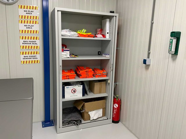 Kantoorkast inclusief inhoud bhv-middelen - afbeelding 1 van  8