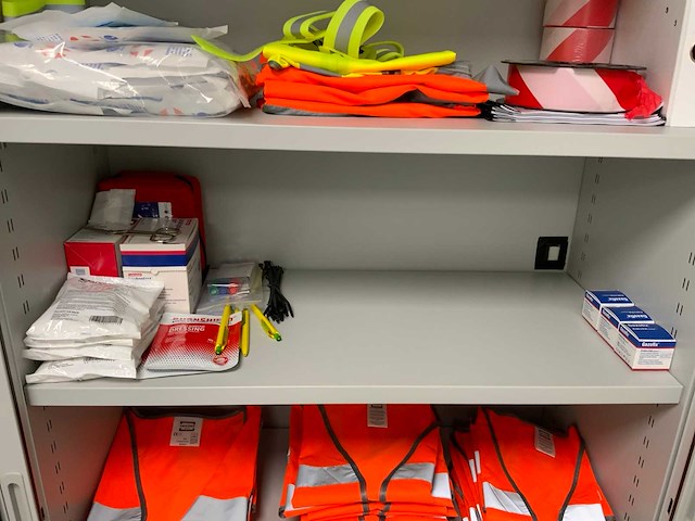 Kantoorkast inclusief inhoud bhv-middelen - afbeelding 5 van  8