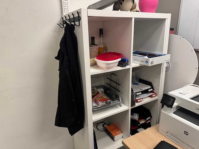 Kantoorkast met inhoud - afbeelding 3 van  4