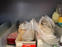 Kantoorkast met inhoud - afbeelding 4 van  15