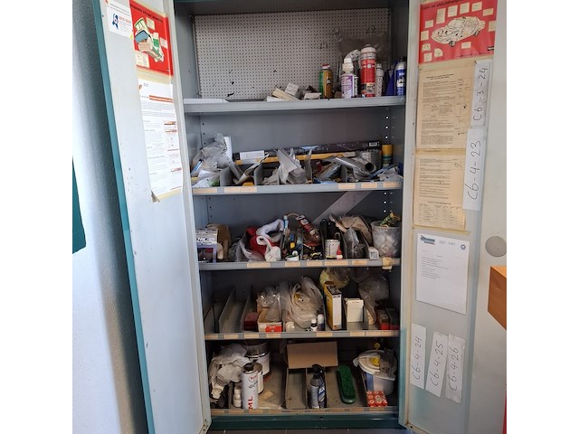 Kantoorkast met inhoud - afbeelding 8 van  15