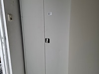 Kantoorkast met inhoud - afbeelding 1 van  7