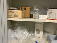Kantoorkast met partij laboratorium accessoires - afbeelding 5 van  8