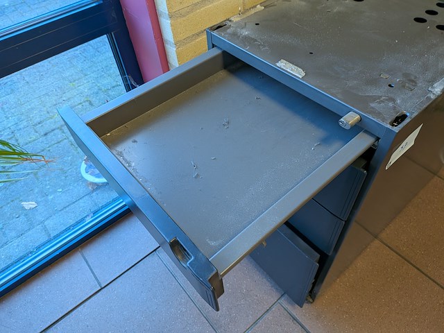 Kantoorkast met stelling en ladeblok - afbeelding 2 van  11