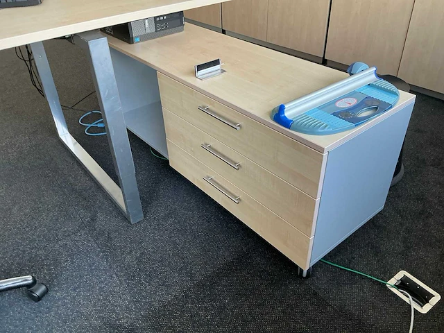 Kantoormeubilair (30x) - afbeelding 19 van  20