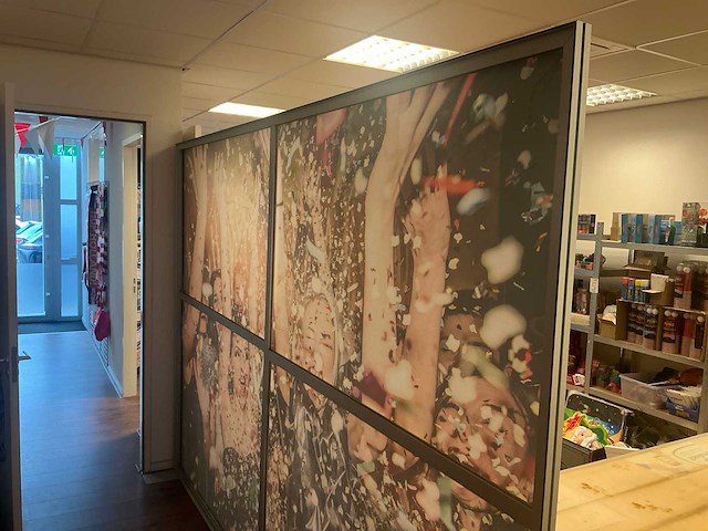 Kantoormeubilair en divers - afbeelding 7 van  9