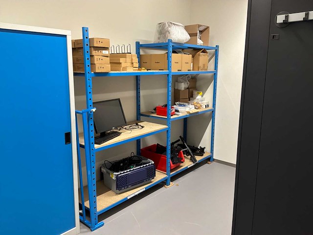 Kantoormeubilair, opbergrekken en it-accessoires - afbeelding 2 van  9
