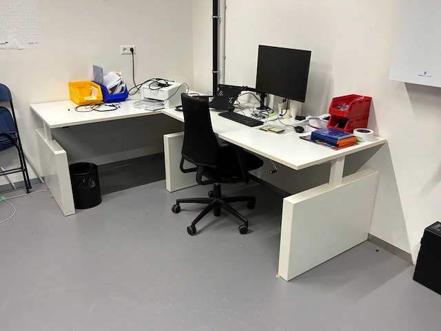 Kantoormeubilair, opbergrekken en it-accessoires - afbeelding 5 van  9