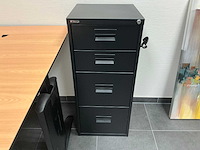 Kantoormeubilair uit ruimte - afbeelding 3 van  9