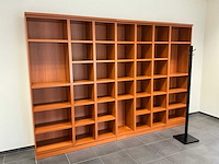 Kantoormeubilair uit ruimte - afbeelding 10 van  12