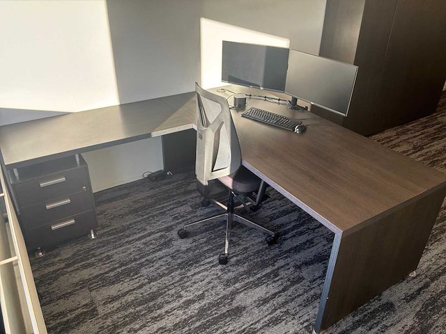 Kantoormeubilair - afbeelding 2 van  7