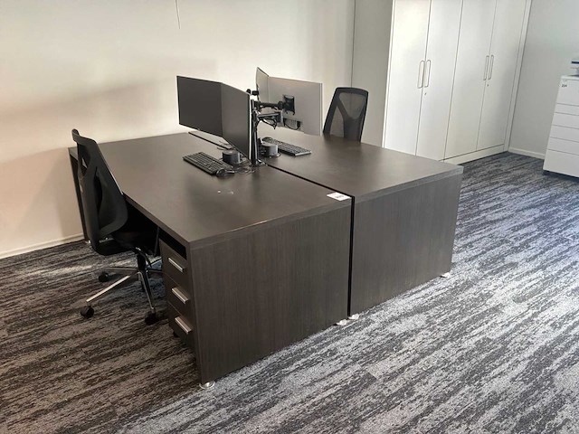 Kantoormeubilair - afbeelding 1 van  9