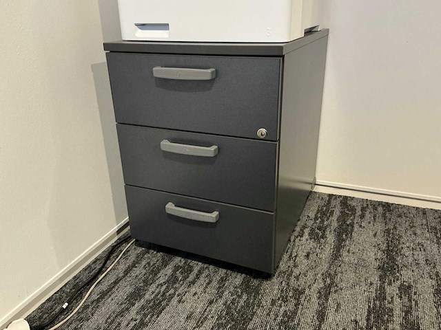 Kantoormeubilair - afbeelding 4 van  12