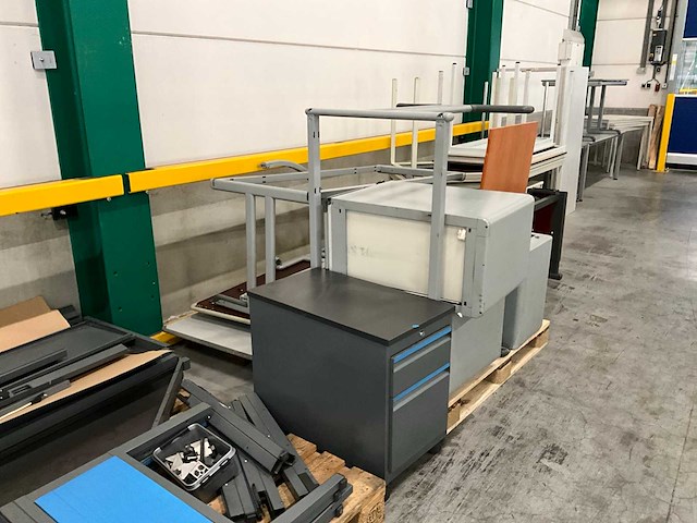 Kantoormeubilair - afbeelding 4 van  7