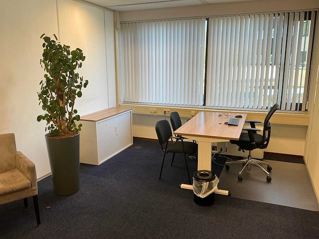 Kantoormeubilair - afbeelding 1 van  10