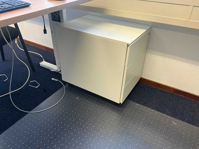 Kantoormeubilair - afbeelding 8 van  10