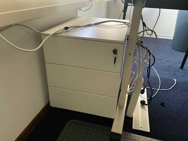 Kantoormeubilair - afbeelding 7 van  8