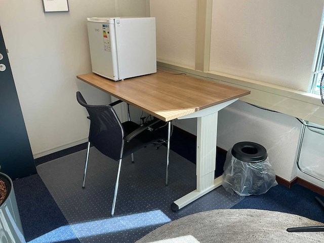 Kantoormeubilair - afbeelding 1 van  9