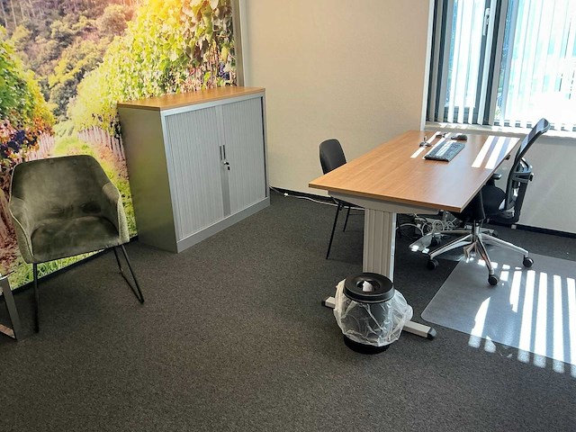 Kantoormeubilair - afbeelding 1 van  8