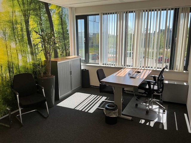 Kantoormeubilair - afbeelding 1 van  6