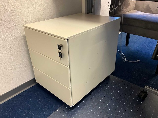 Kantoormeubilair - afbeelding 12 van  16