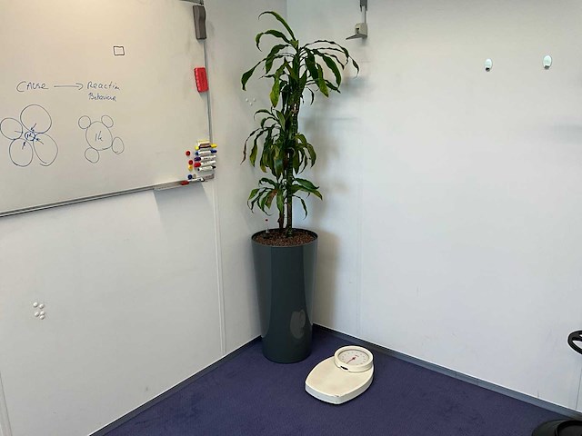 Kantoormeubilair - afbeelding 8 van  9