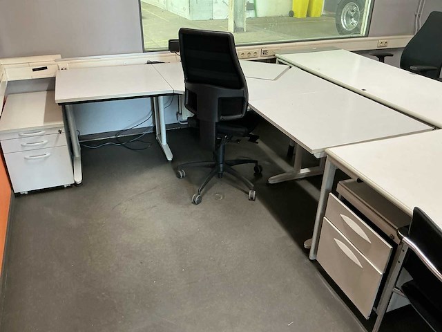 Kantoormeubilair - afbeelding 3 van  3