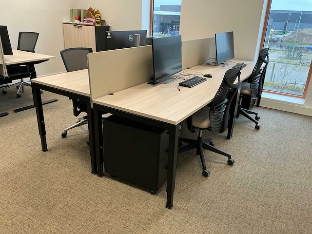 Kantooropstelling 18-delig - afbeelding 1 van  11