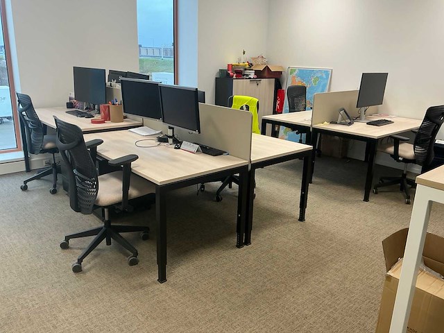 Kantooropstelling 21-delig - afbeelding 1 van  14