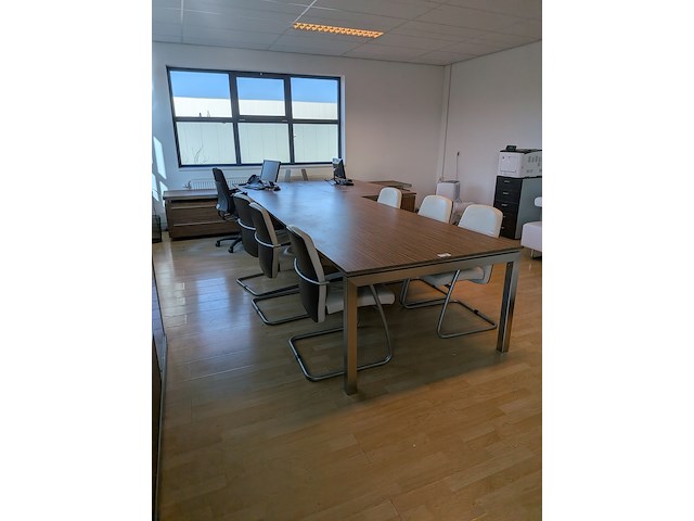 Kantooropstelling - afbeelding 6 van  13