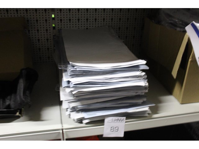 Kantoorpapier in wit en blauw met micro helmet screen - afbeelding 1 van  2