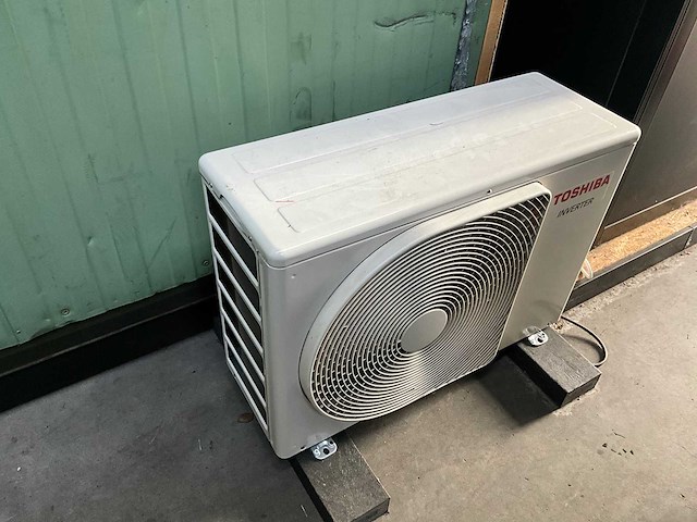 Kantoorunit 20ft v.v. aircounit, 1 loopdeur, 5 ramen, schakelkast - afbeelding 2 van  7