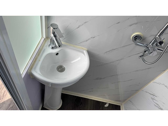 Kantoorunit / atelier 20ft - afbeelding 9 van  24