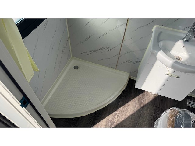Kantoorunit / atelier 20ft - afbeelding 17 van  24