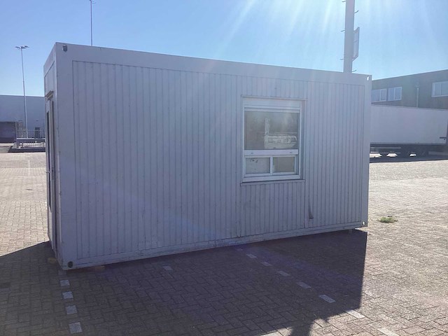 Kantoorunit / bouwkeet - afbeelding 1 van  22