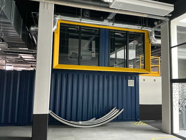 Kantoorunit ca 108m2 uit 8 20ft containers - afbeelding 30 van  33