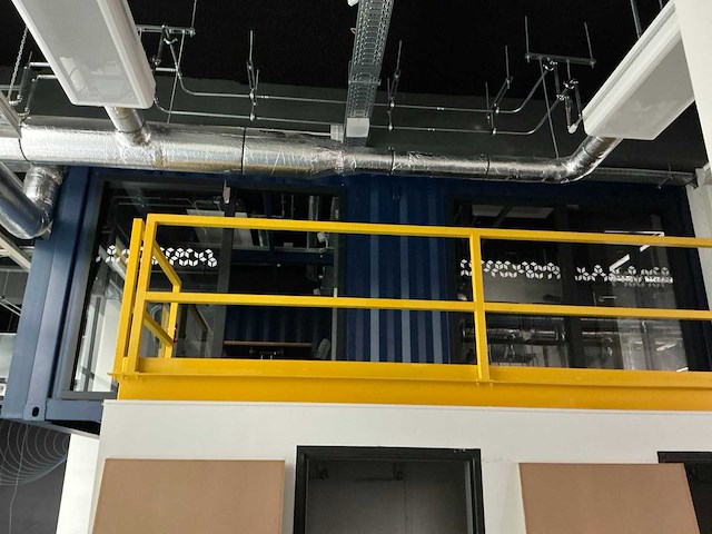 Kantoorunit ca 108m2 uit 8 20ft containers - afbeelding 32 van  33