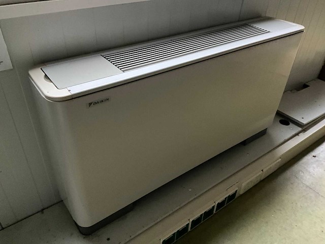 Kantoorunit (ca. 1676 m2) - afbeelding 30 van  79