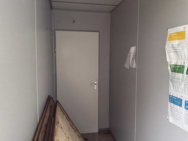 Kantoorunit met douche en toilet - afbeelding 14 van  20