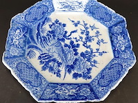 Kapitale (diam 46cm) 19de eeuws octogonale japanse arita-schotel - afbeelding 3 van  5